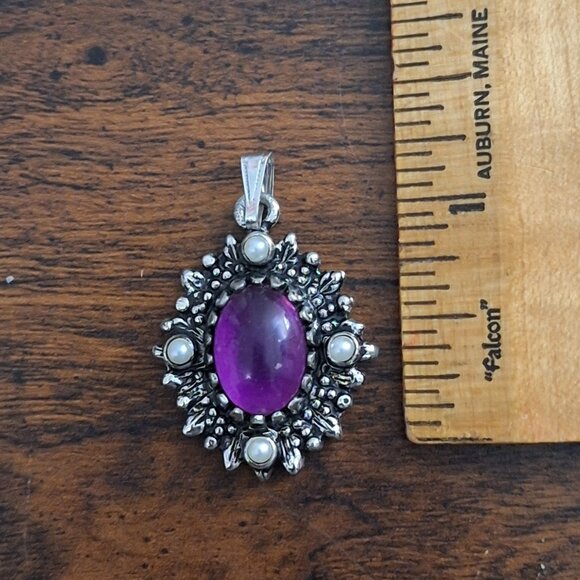 Sarah Coventry Vintage Purple and Silver Pendant - Picture 3 of 5